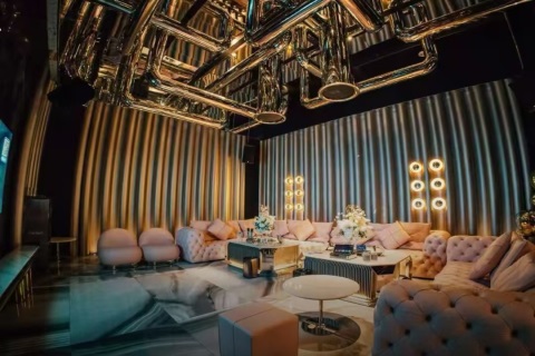 乌鲁木齐夜场招聘礼仪人员 日结高薪提供住宿